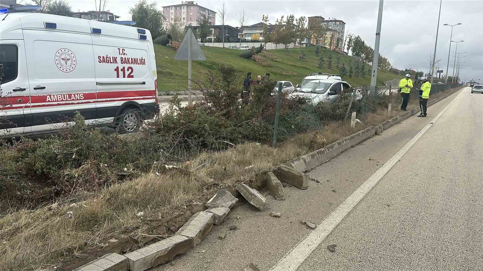 takla-atan-otomobil-orta-refuje-cikti-2-yarali
