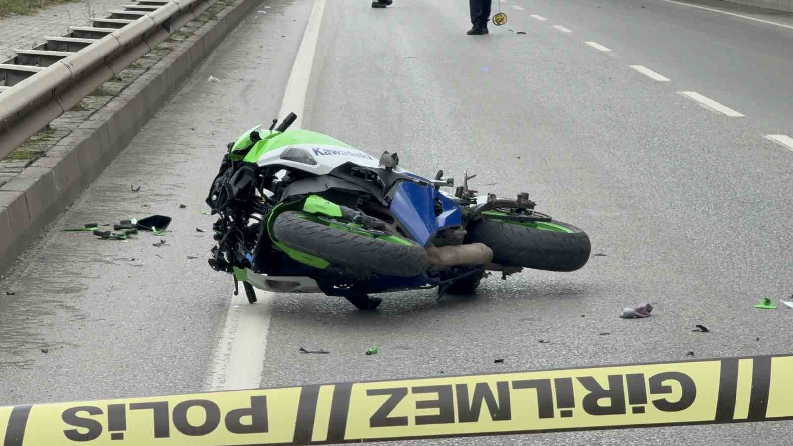 yaya-gecidinde-motosikletin-carptigi-kadin-hayatini-kaybetti