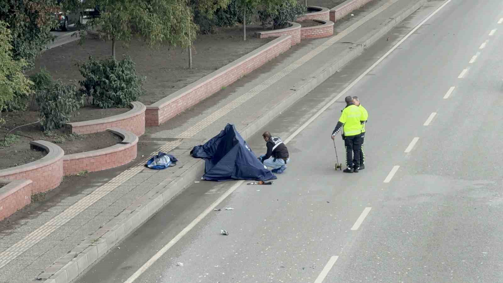 yaya-gecidinde-motosikletin-carptigi-kadin-hayatini-kaybetti