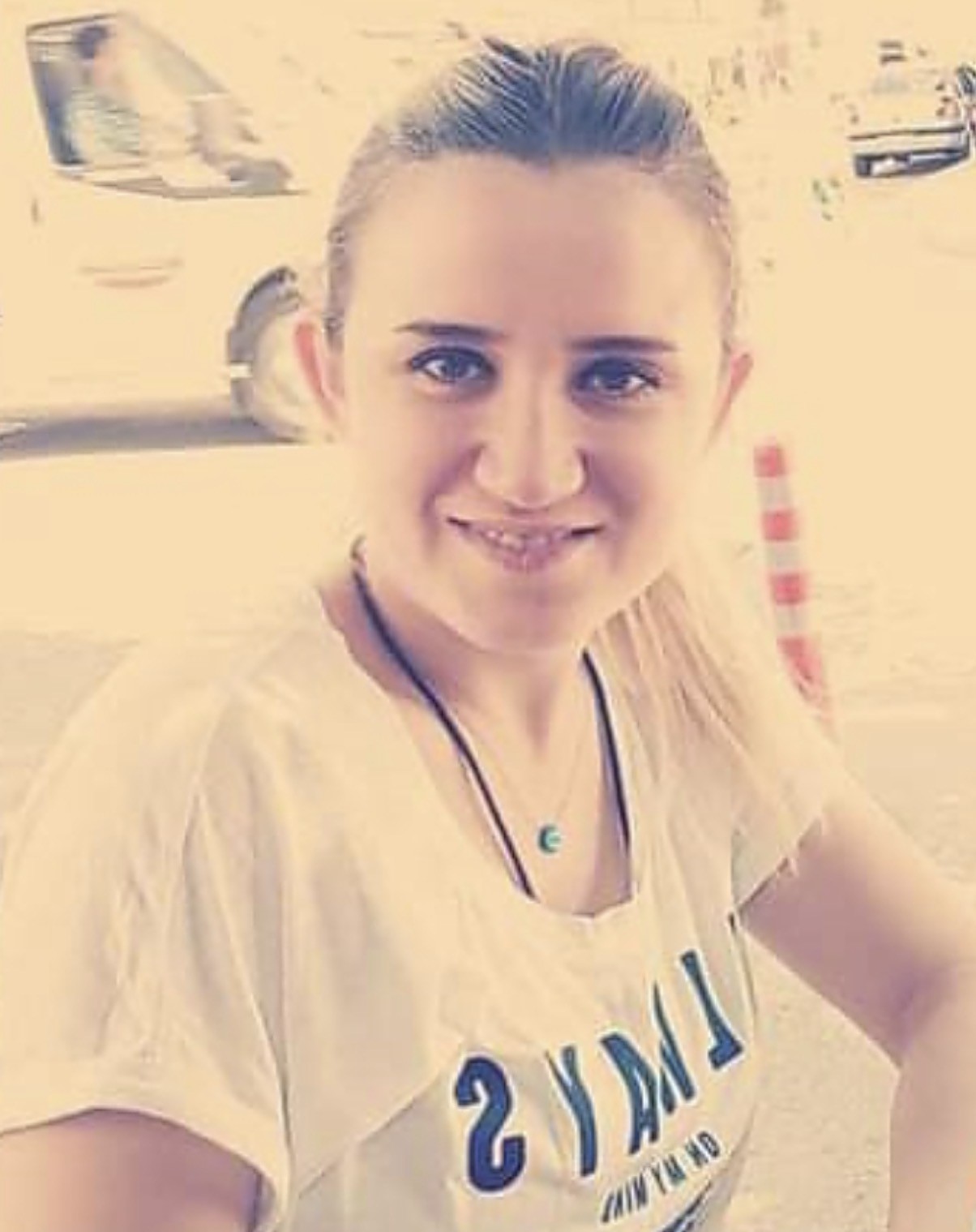 8-yil-once-olen-kizinin-katilinin-bulunmasi-isteyen-acili-baba-dolandirildi