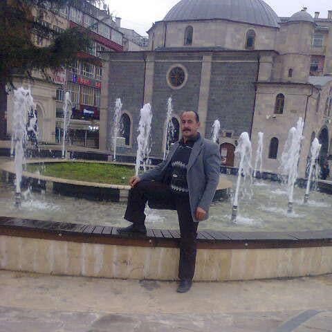 ahsap-yapi-tasinirken-devrildi-1-olu