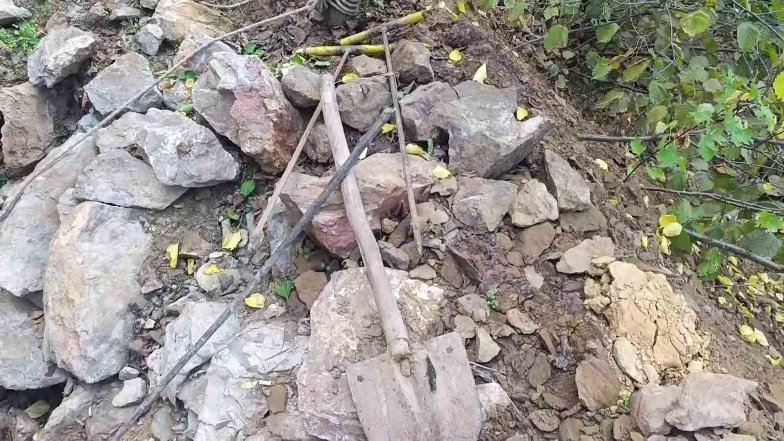 amasyada-defineciler-tunel-kazdi-polis-ve-muze-yetkilileri-inceleme-baslatti