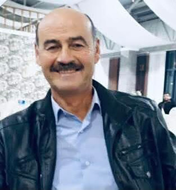 ariza-yapan-tira-carpan-kamyon-soforu-hayatini-kaybetti