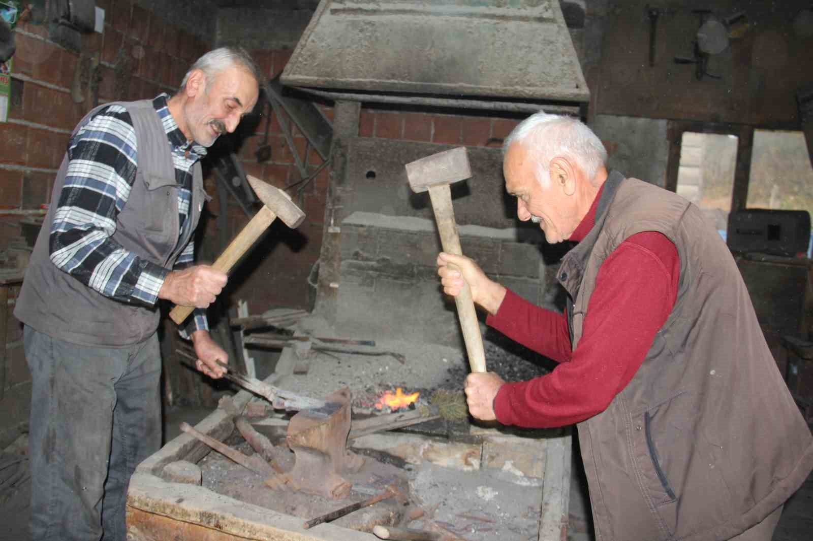 babalarindan-kalan-ocagi-sondurmuyorlar