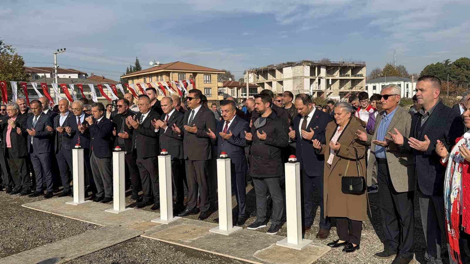 bin-110-metrekare-alana-dev-spor-kompleksi