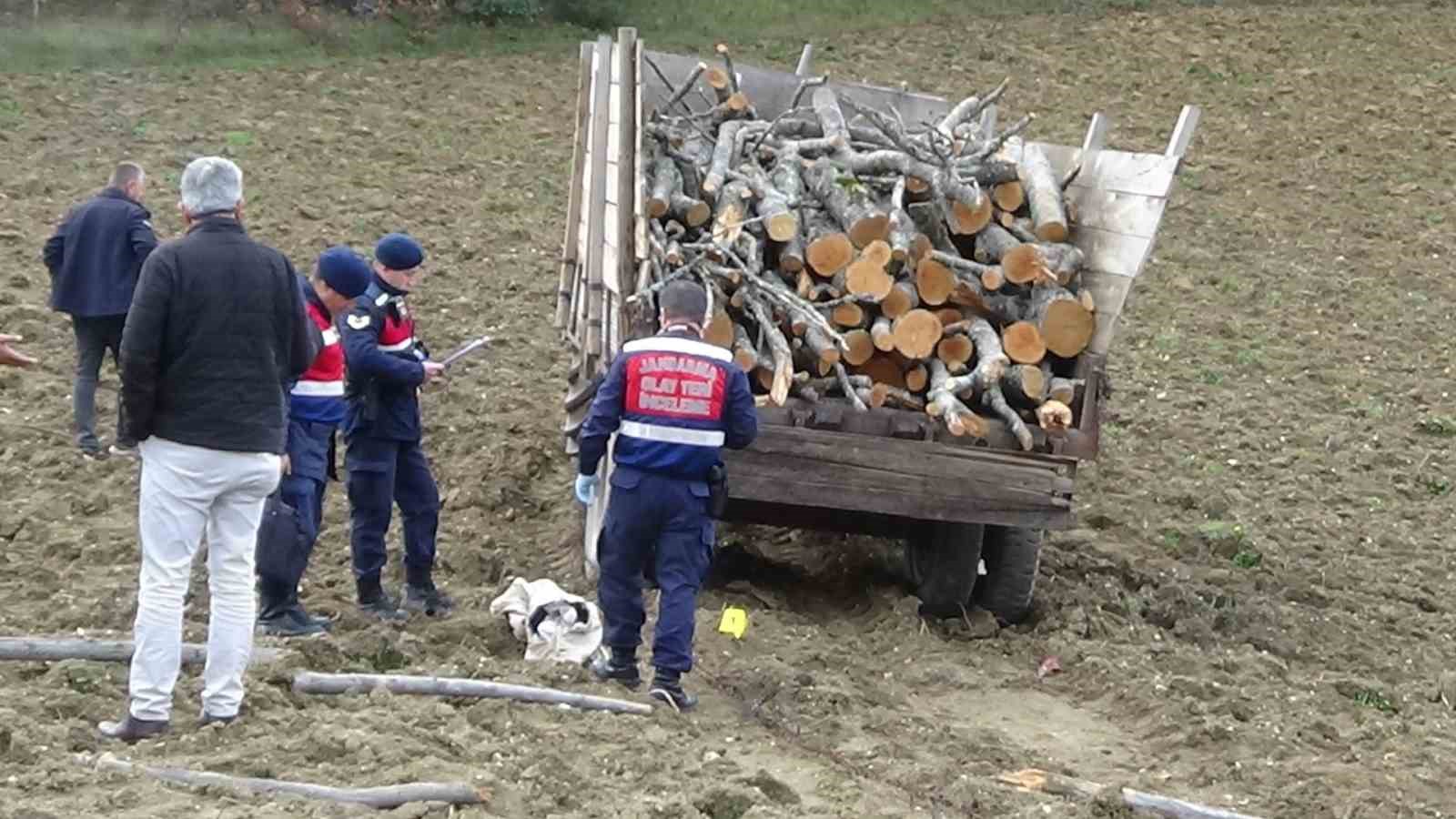 boluda-traktor-devrildi-1-olu-1-yarali