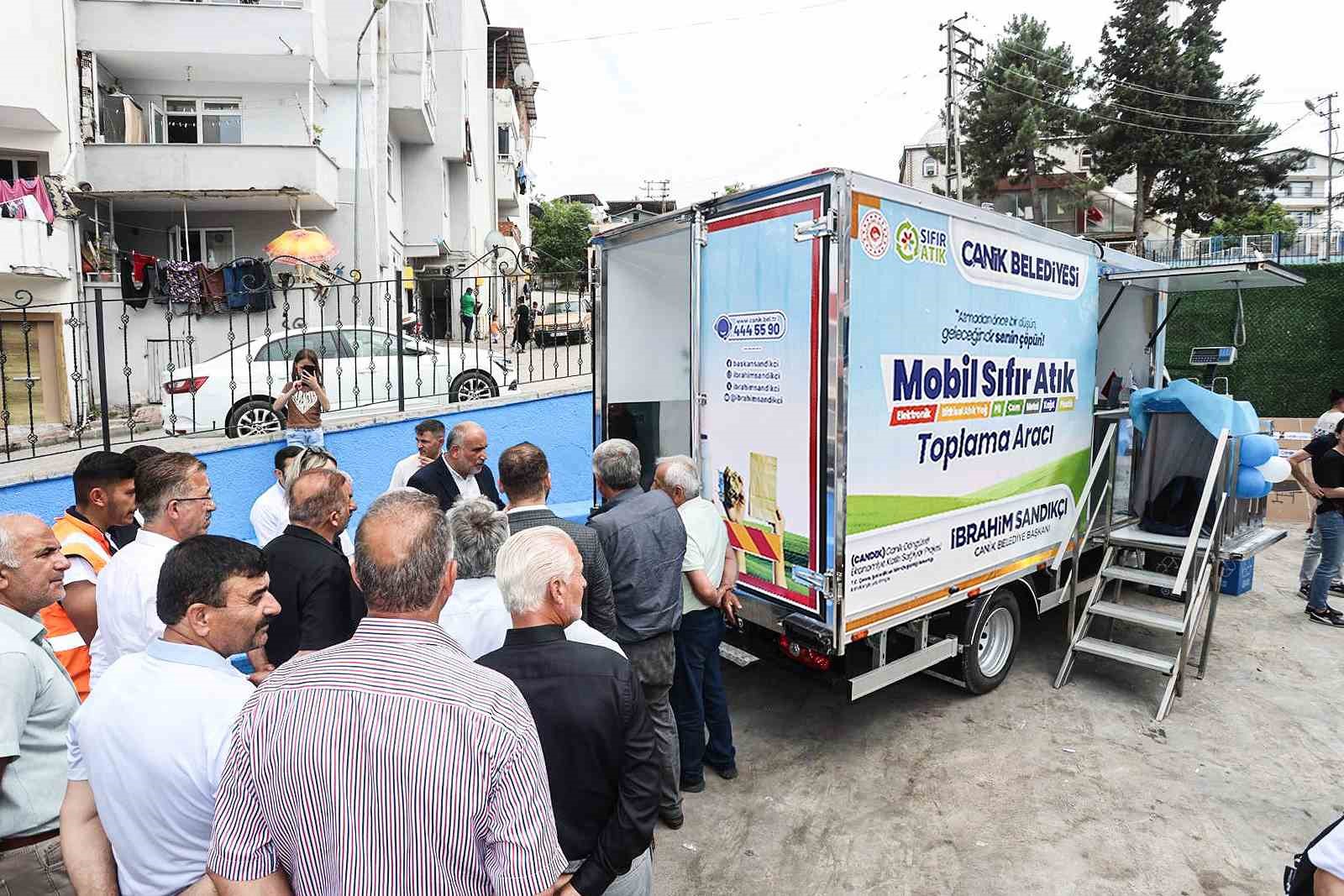 bu-markette-para-gecmiyor-aile-ekonomisine-dev-katki