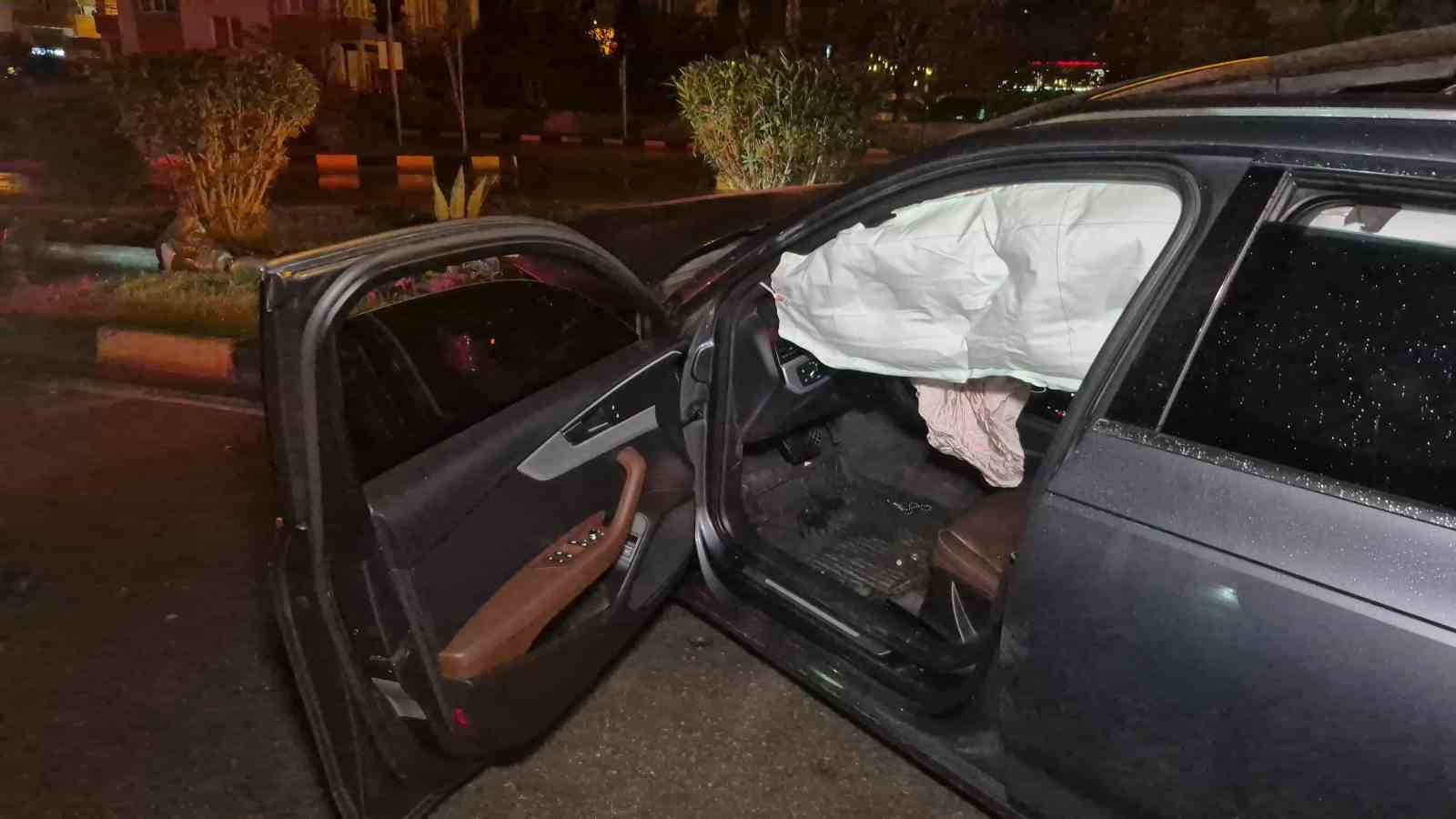 carptigi-direk-aracin-ustune-devrildi-surucu-kaza-yerinden-kacti