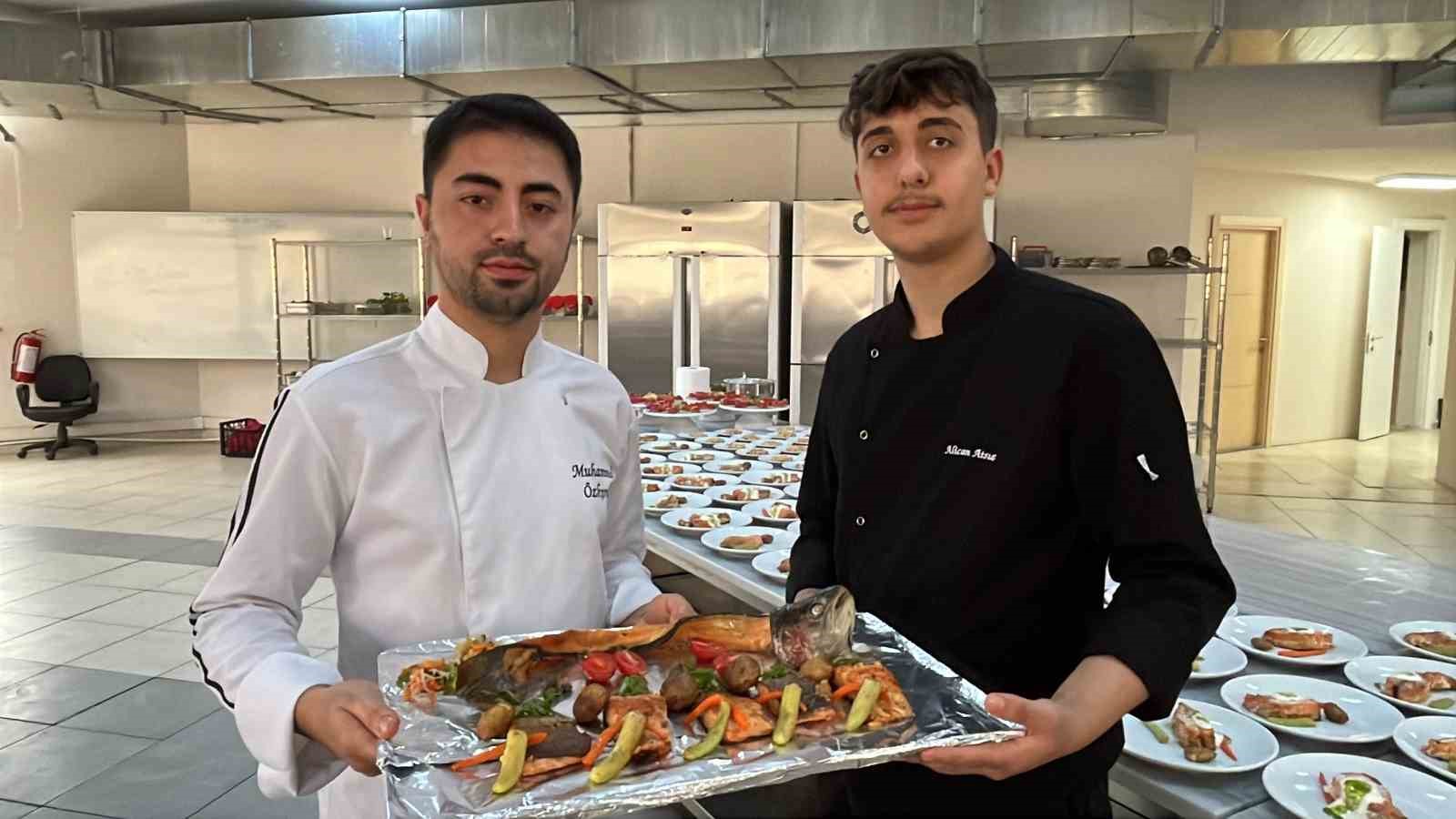 coruhun-incisi-somon-genc-sef-adaylarinin-ellerinde-yaristi