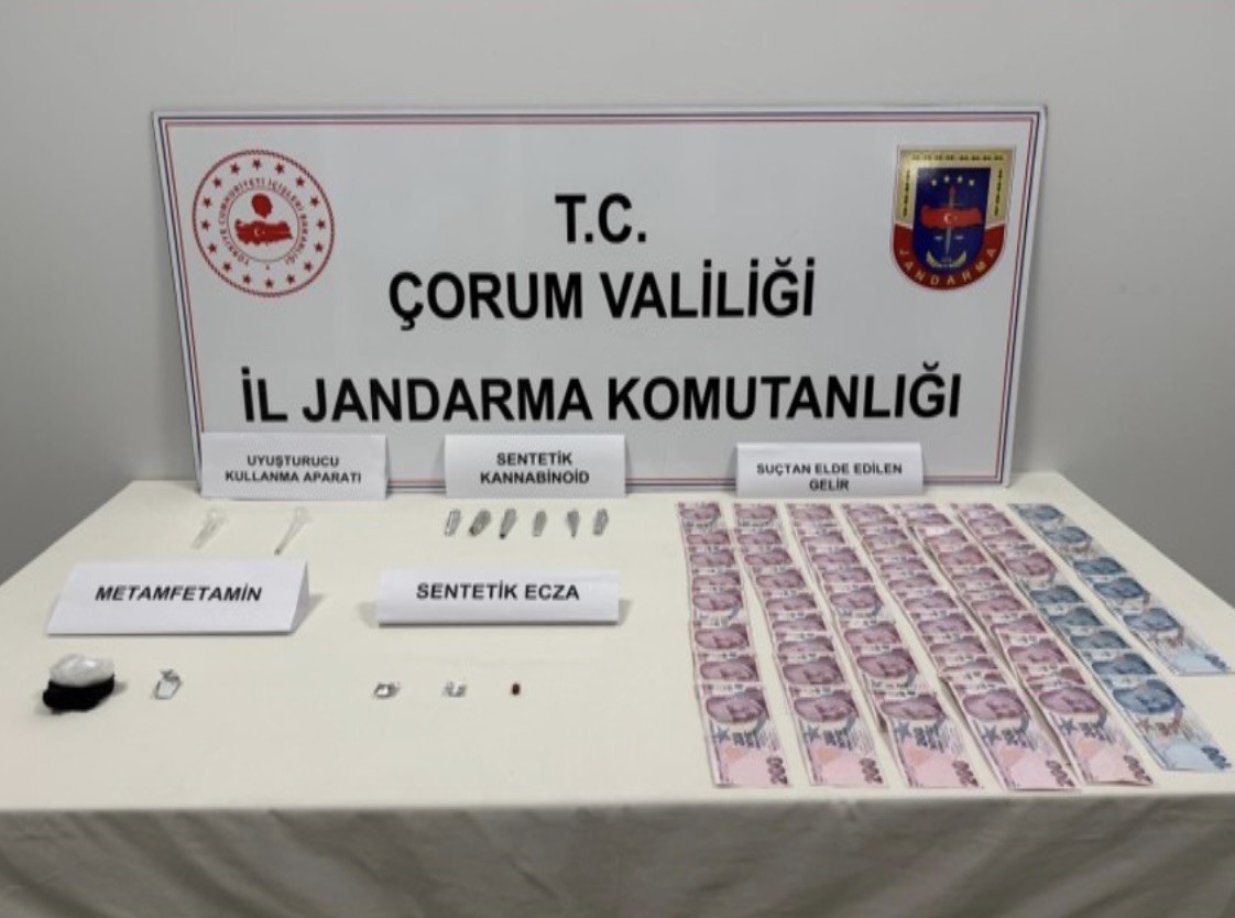 corum-jandarmasindan-zehir-tacirlerine-gecit-yok-7-tutuklama