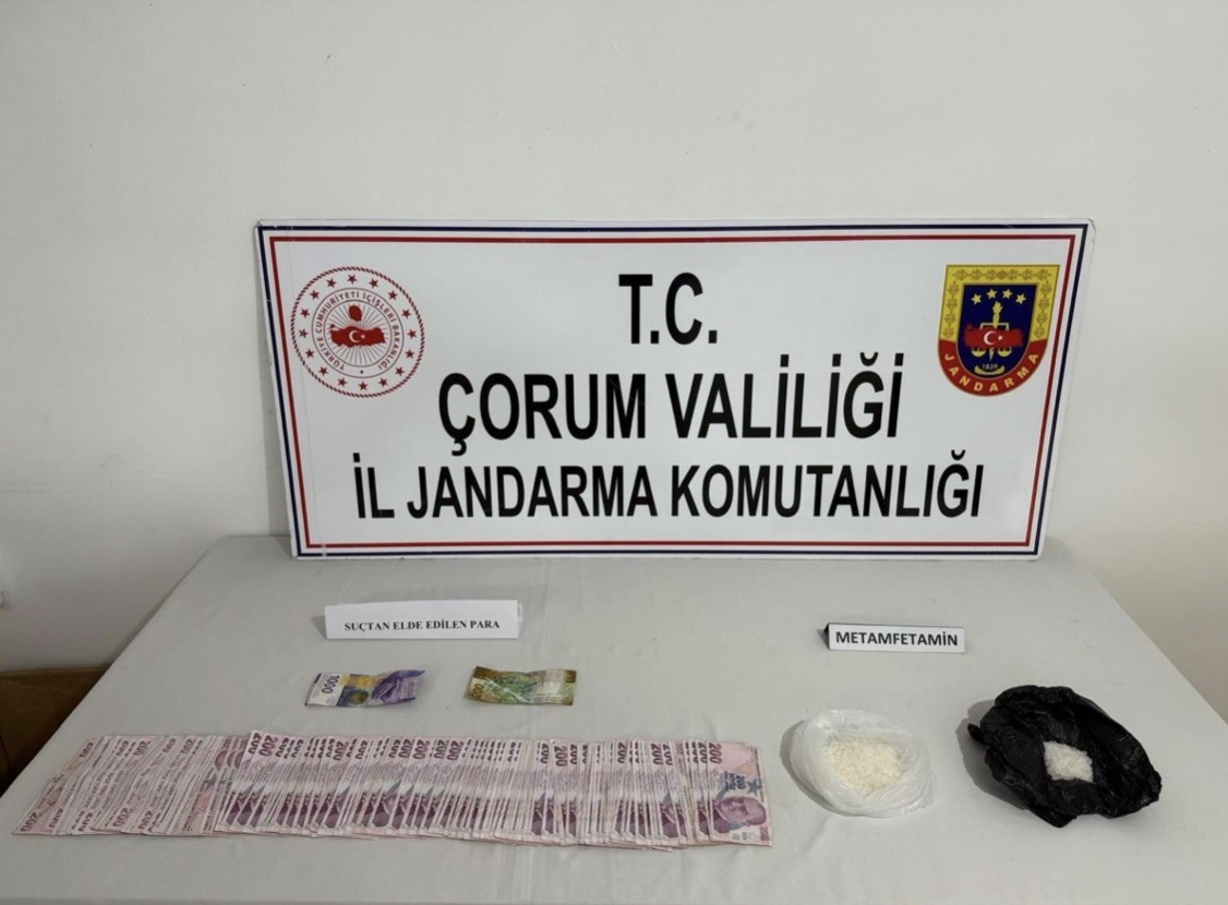 corum-jandarmasindan-zehir-tacirlerine-gecit-yok-7-tutuklama