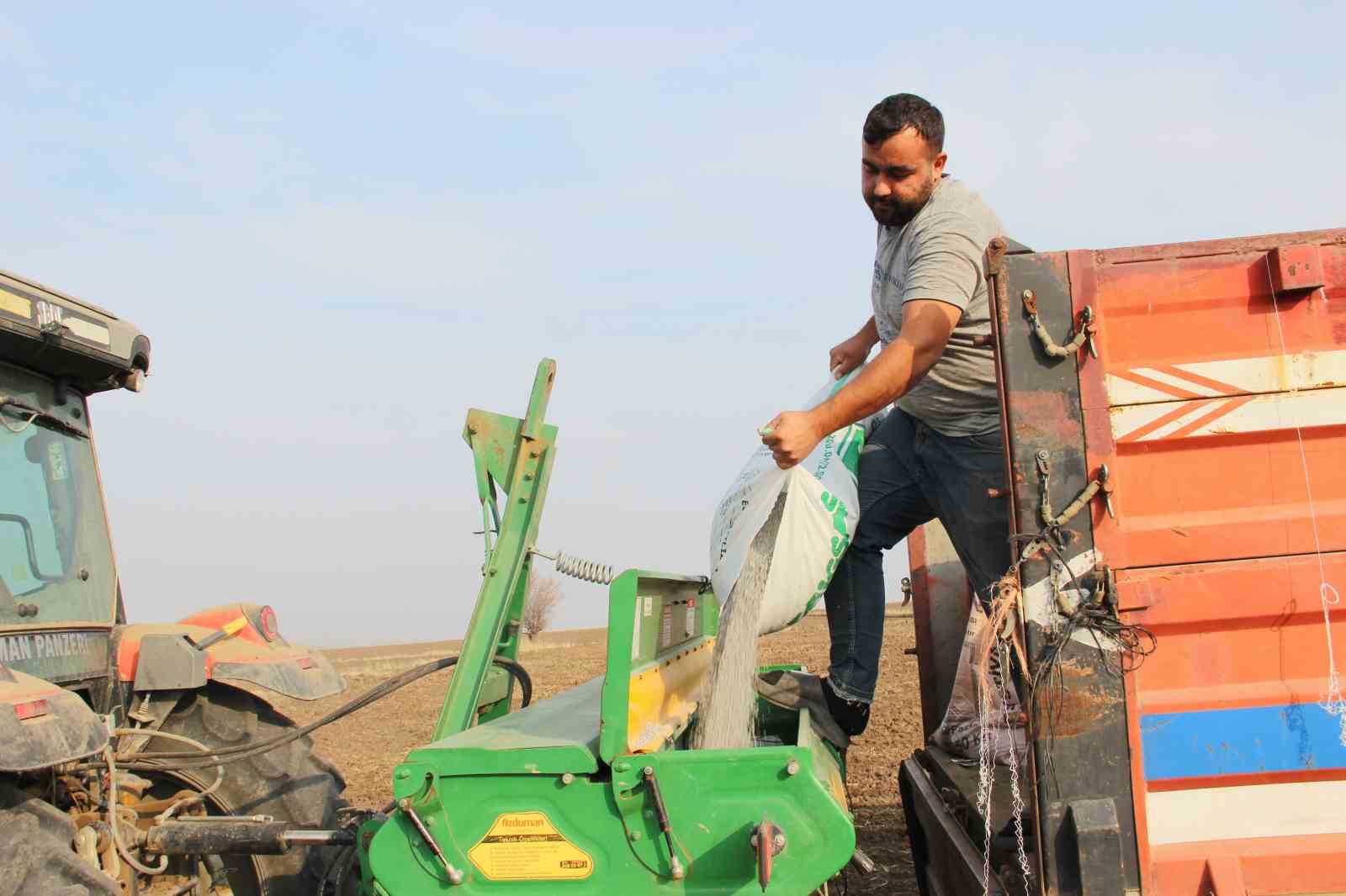 corumda-ciftcilerin-guz-ekimi-basladi