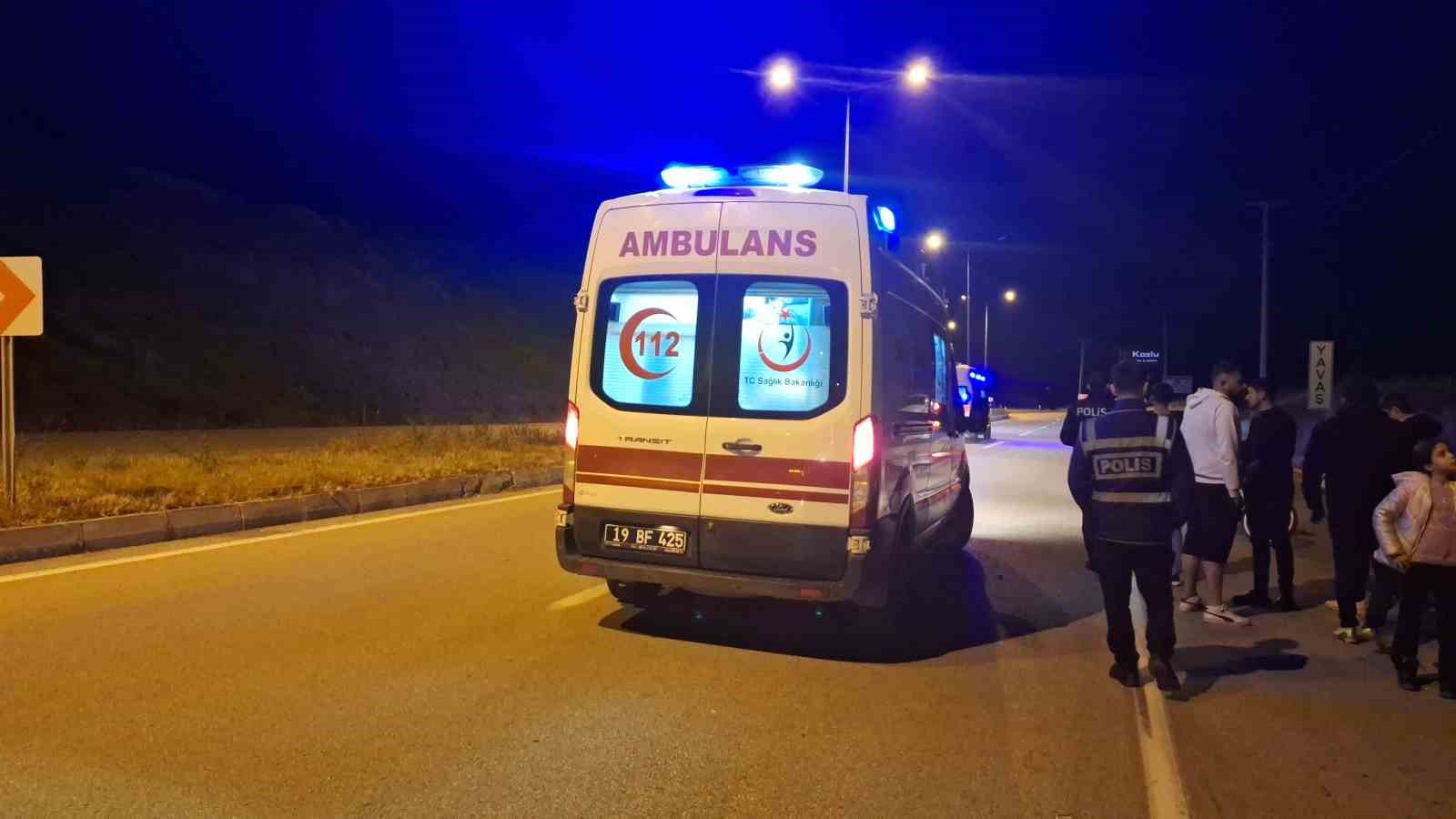 corumda-motosiklet-kazasi-2-yarali