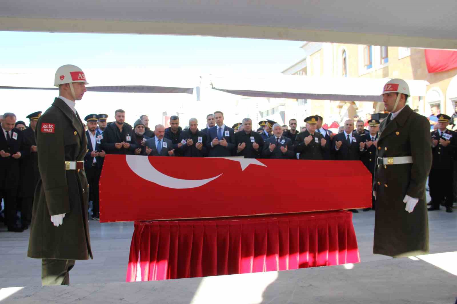 corumlu-sehit-son-yolculuguna-ugurlandi