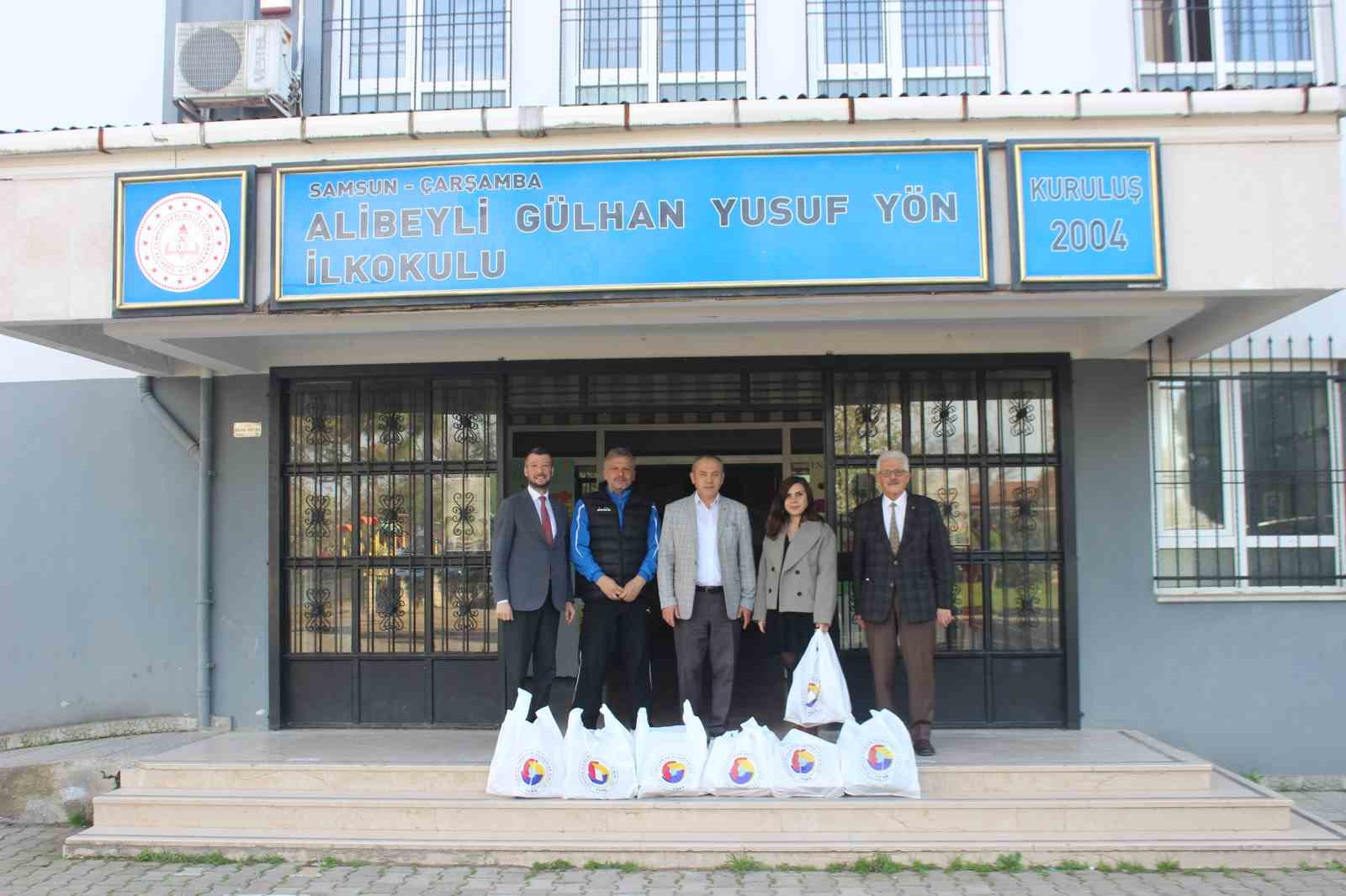 ctbden-ogrencilere-bot-destegi