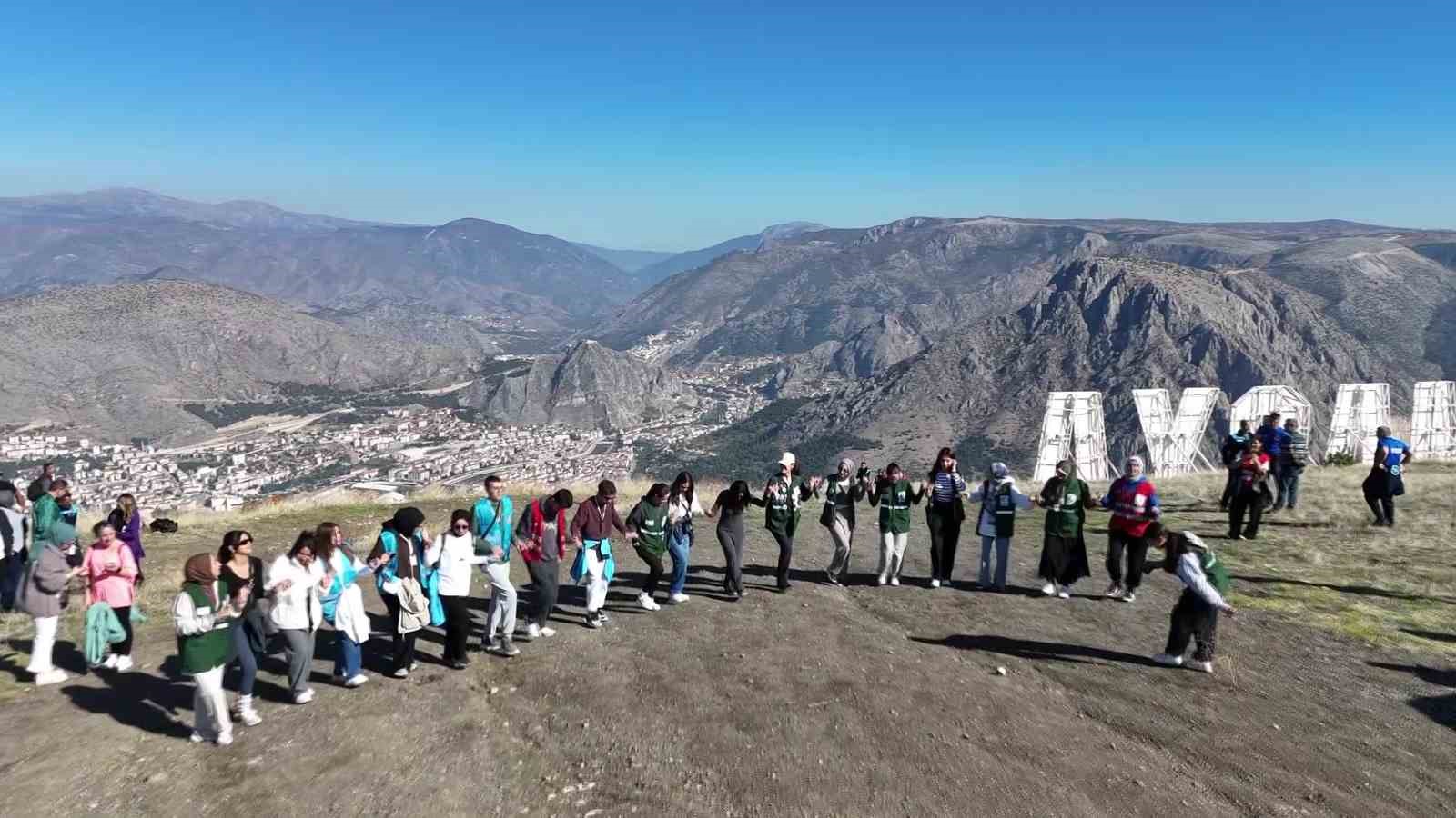 dagin-zirvesine-yazildi-hollywood-degil-amasya