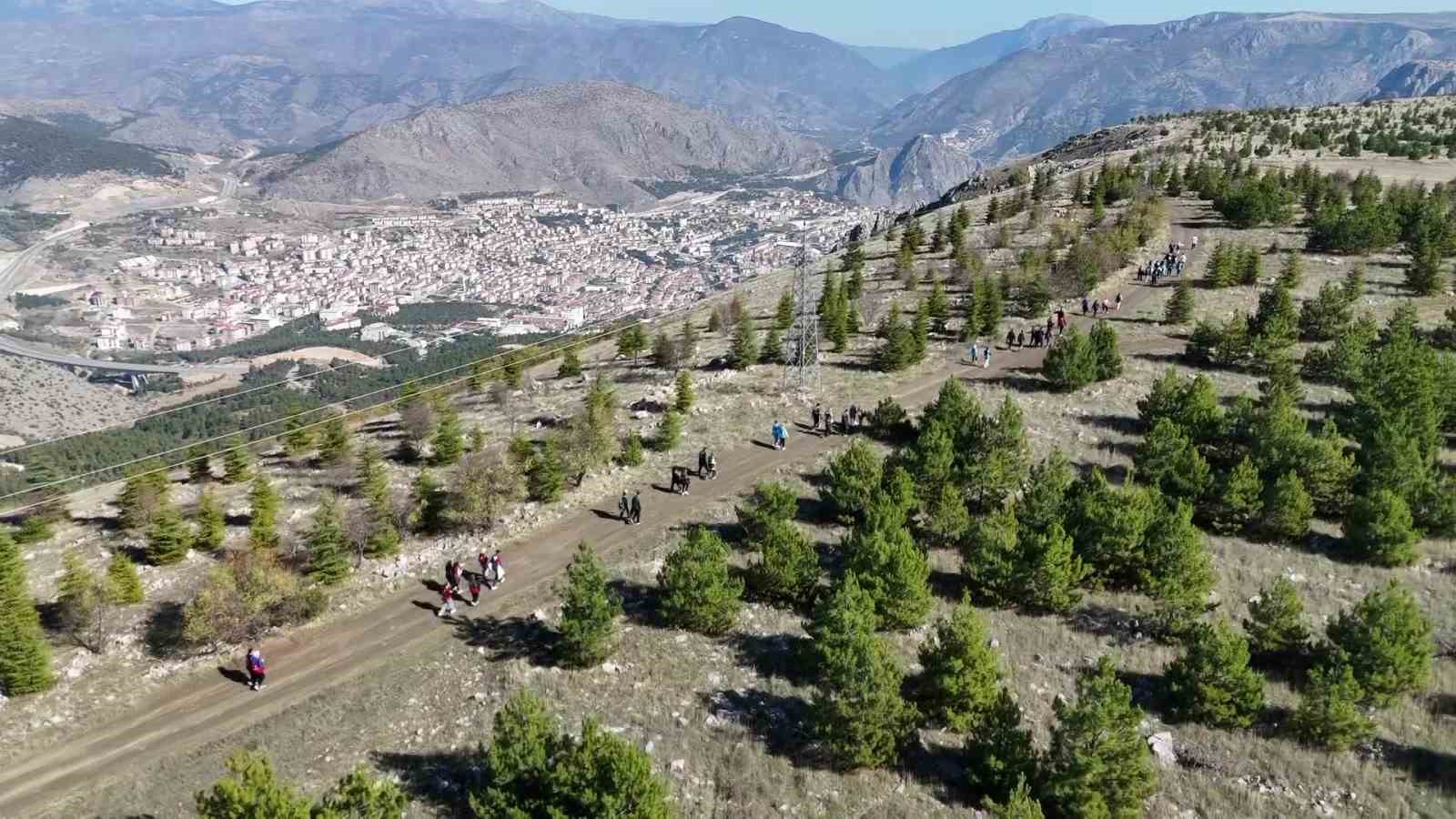 dagin-zirvesine-yazildi-hollywood-degil-amasya