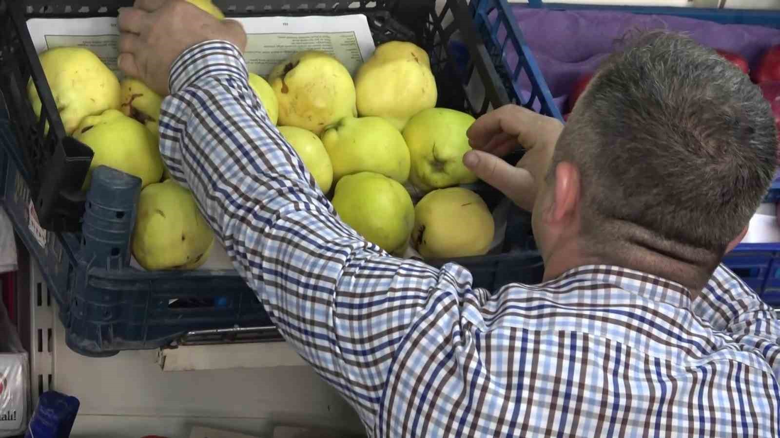 damada-saka-yapip-taki-yerine-ayva-hediye-ettiler