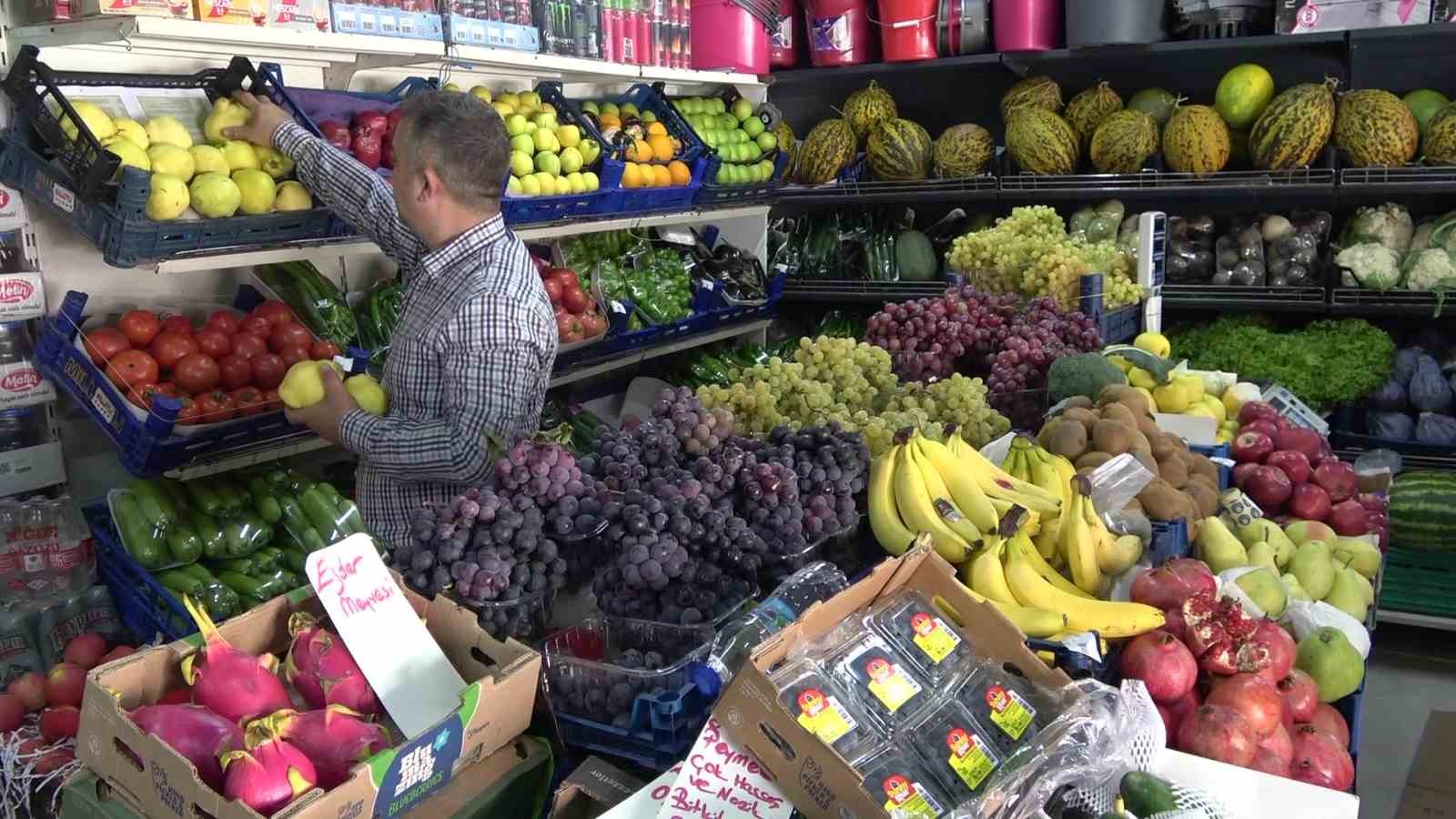 damada-saka-yapip-taki-yerine-ayva-hediye-ettiler