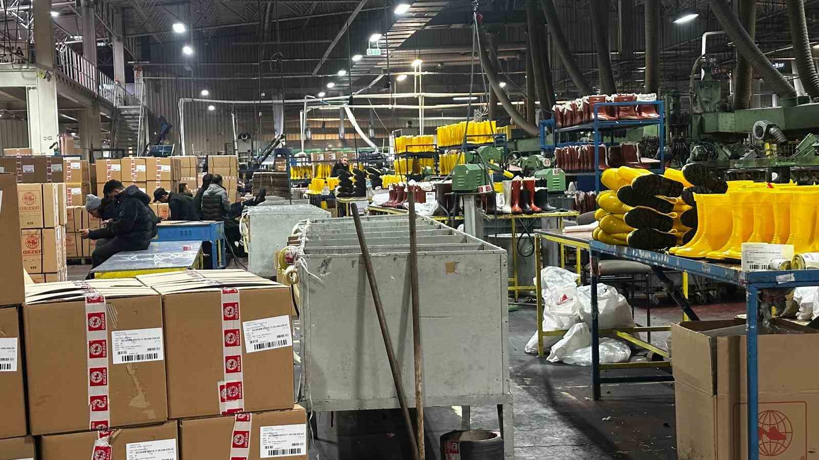 gezer-fabrikasinda-isciler-is-birakti