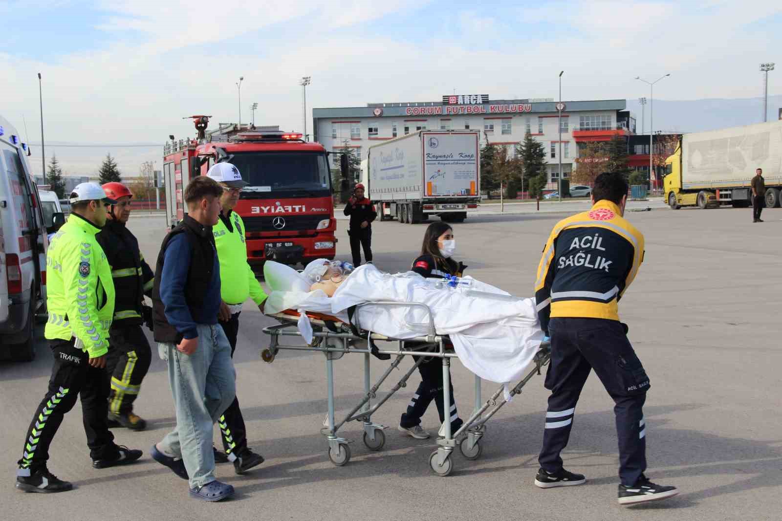 helikopter-ambulans-motosiklet-kazasinda-agir-yaralanan-cocuk-icin-havalandi