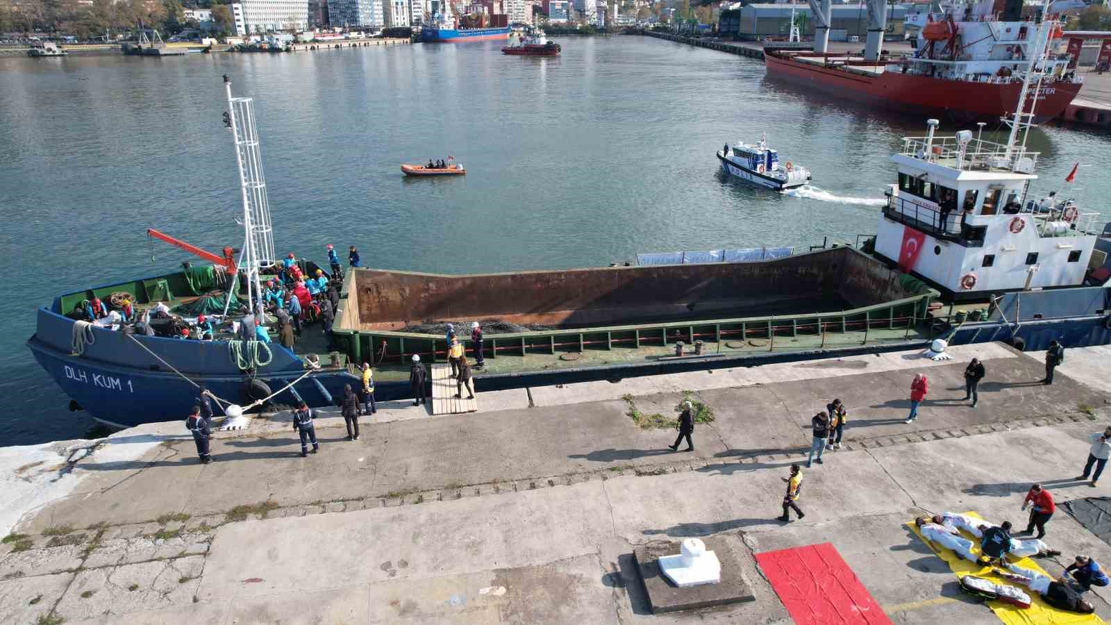 iki-yil-once-gemi-facialarinin-yasandigi-zonguldakta-gemi-kazasi-tatbikati-duzenlendi