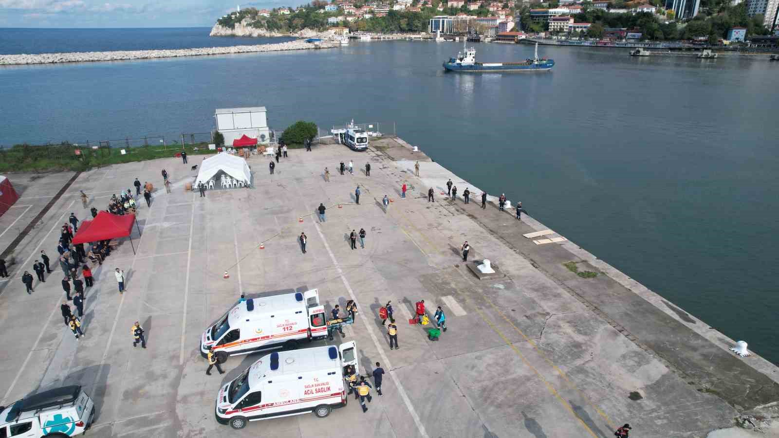 iki-yil-once-gemi-facialarinin-yasandigi-zonguldakta-gemi-kazasi-tatbikati-duzenlendi