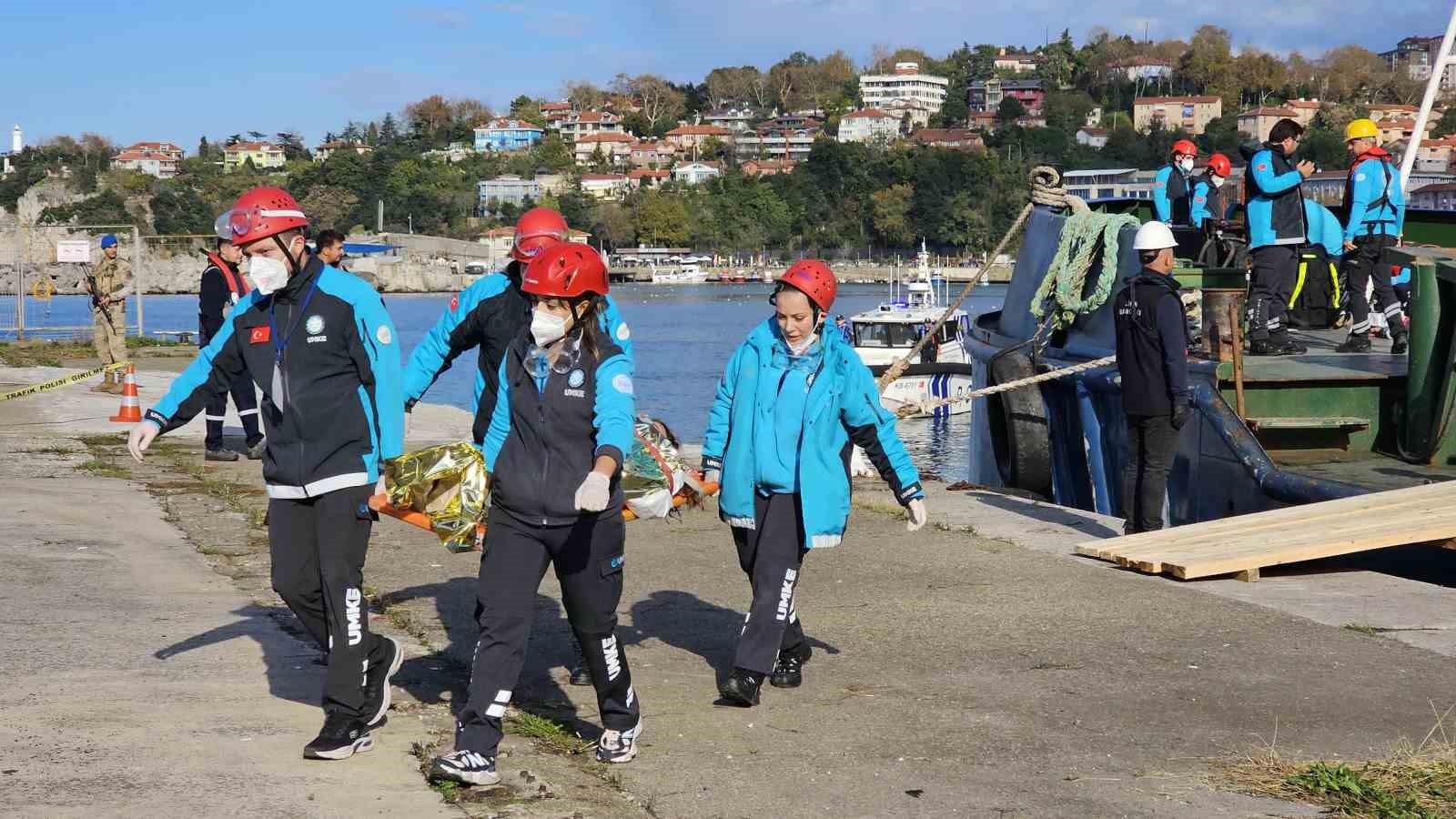 iki-yil-once-gemi-facialarinin-yasandigi-zonguldakta-gemi-kazasi-tatbikati-duzenlendi