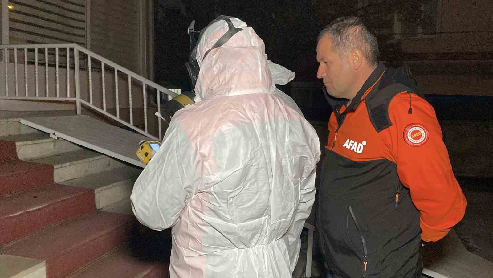 ilaclama-yapilan-apartmandaki-7-kisi-hastanelik-oldu