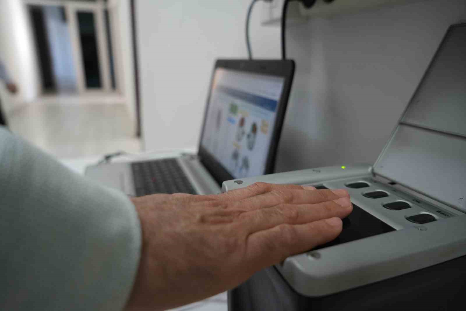 jandarma-yerli-parmak-izi-sistemi-ile-gecmis-olaylari-aydinlatiyor