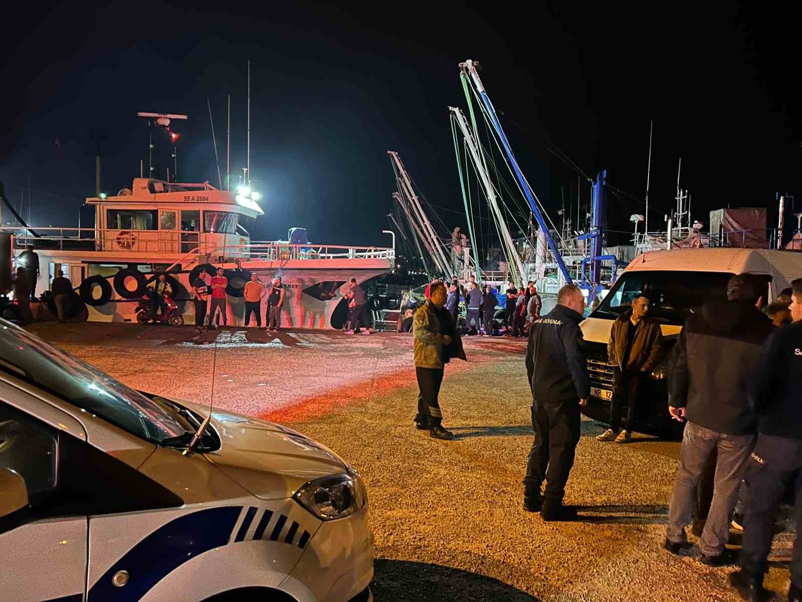 kastamonuda-balikci-barinaginda-cikan-kavgada-iki-kisi-yaralandi