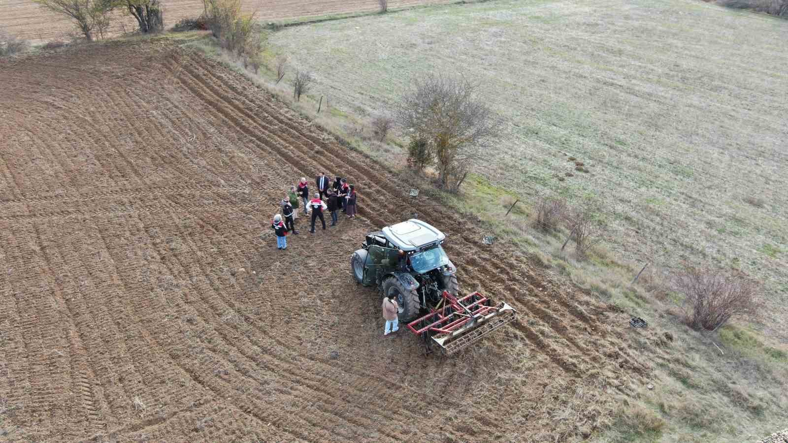 kastamonuda-kadinlara-guc-veren-proje-38-bin-fide-dagitimi-yapildi