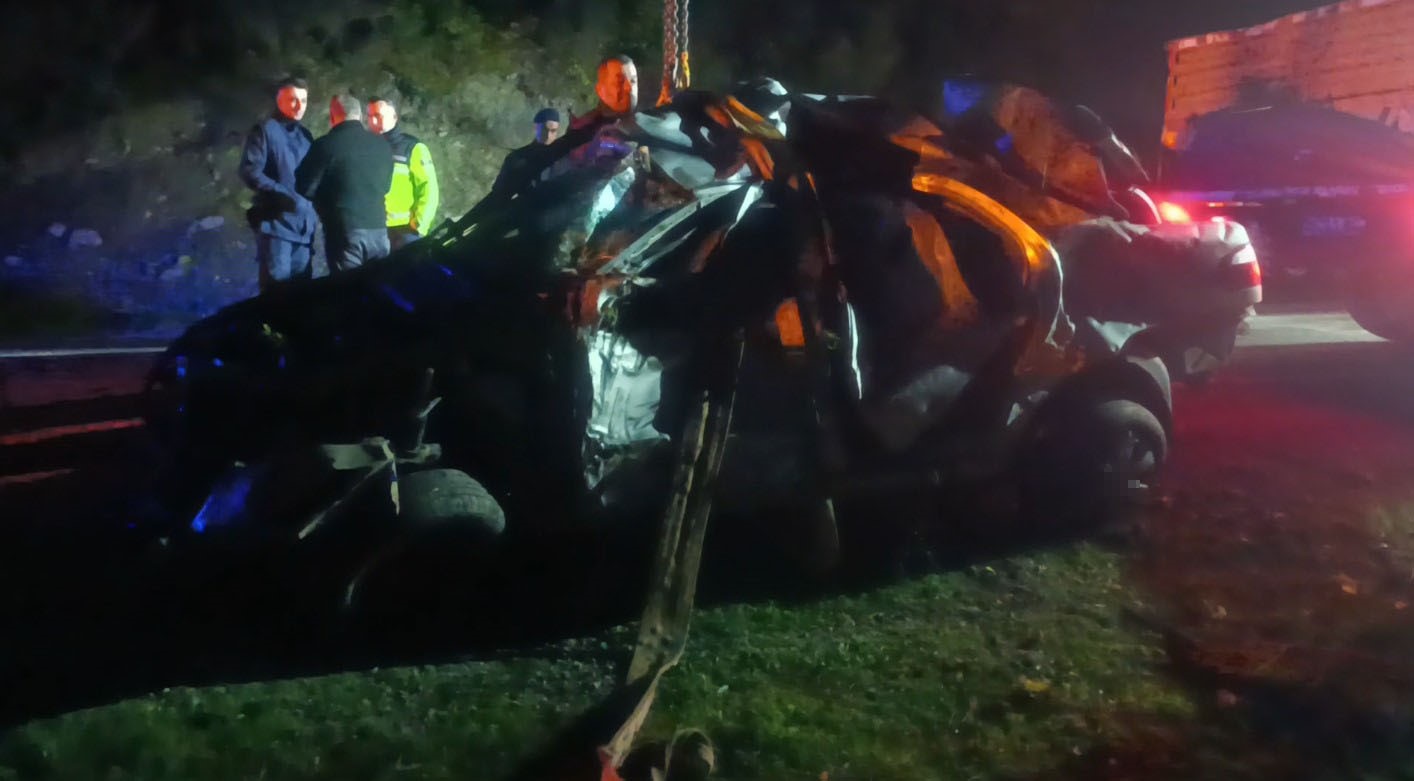 kayip-imamin-cesedinin-bulundugu-arac-ucurumdan-cikartildi