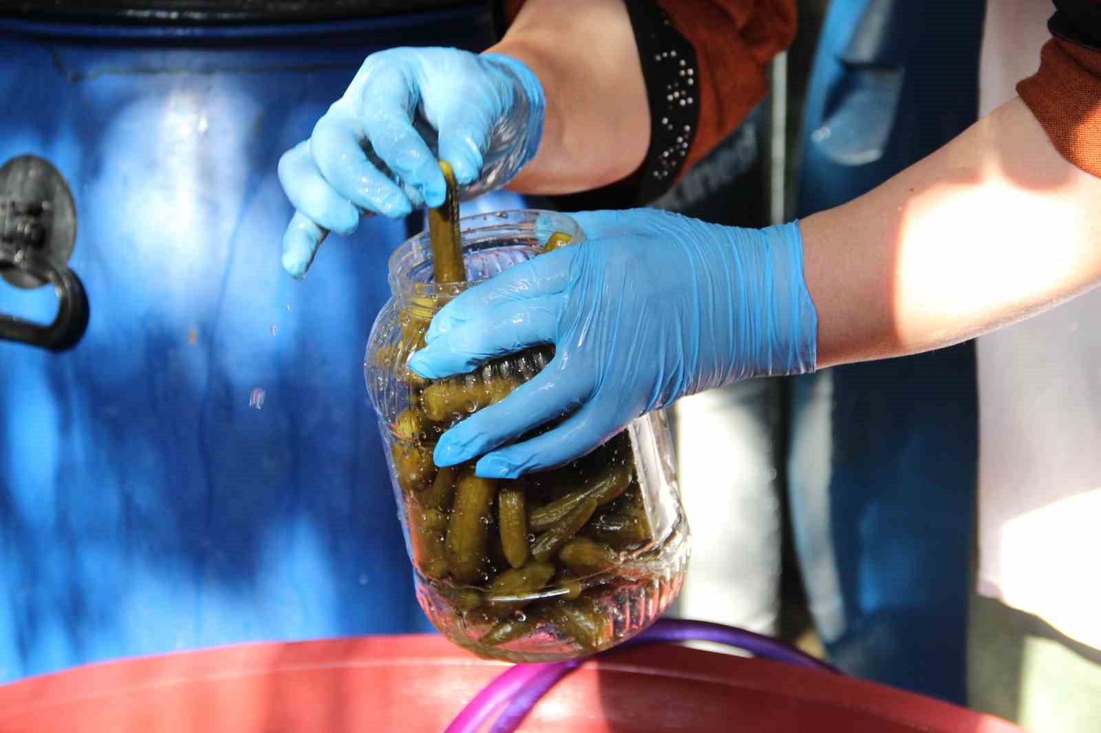 kis-mevsiminin-vazgecilmezi-tursu-tezgahlari-suslemeye-basladi