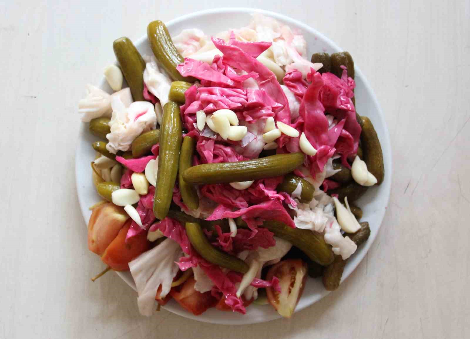 kis-mevsiminin-vazgecilmezi-tursu-tezgahlari-suslemeye-basladi