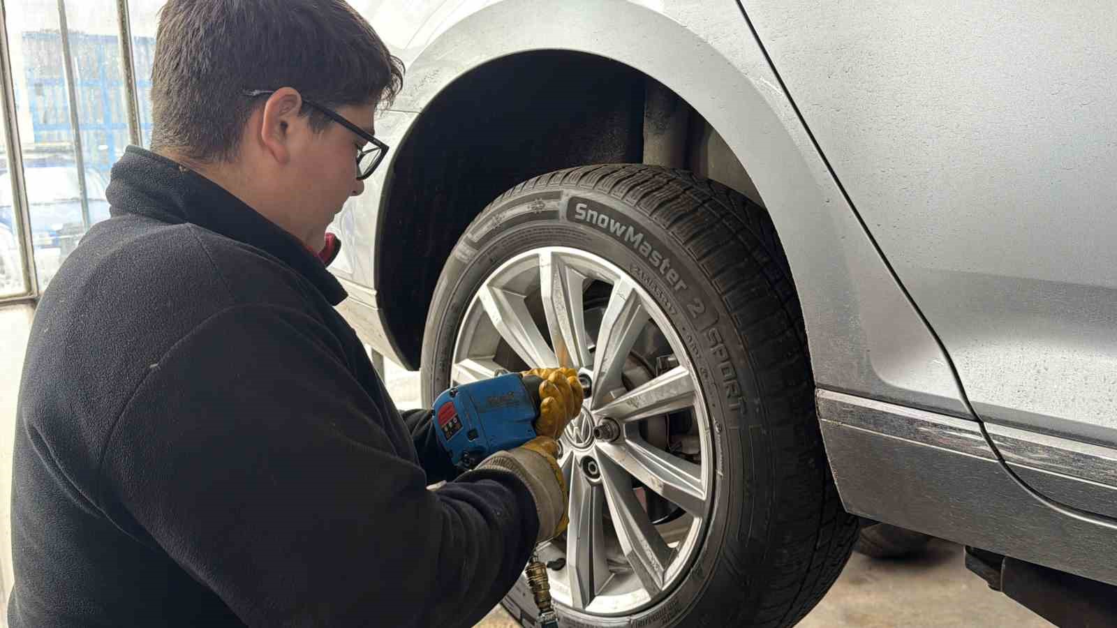 lastikcilerde-son-gun-yogunlugu