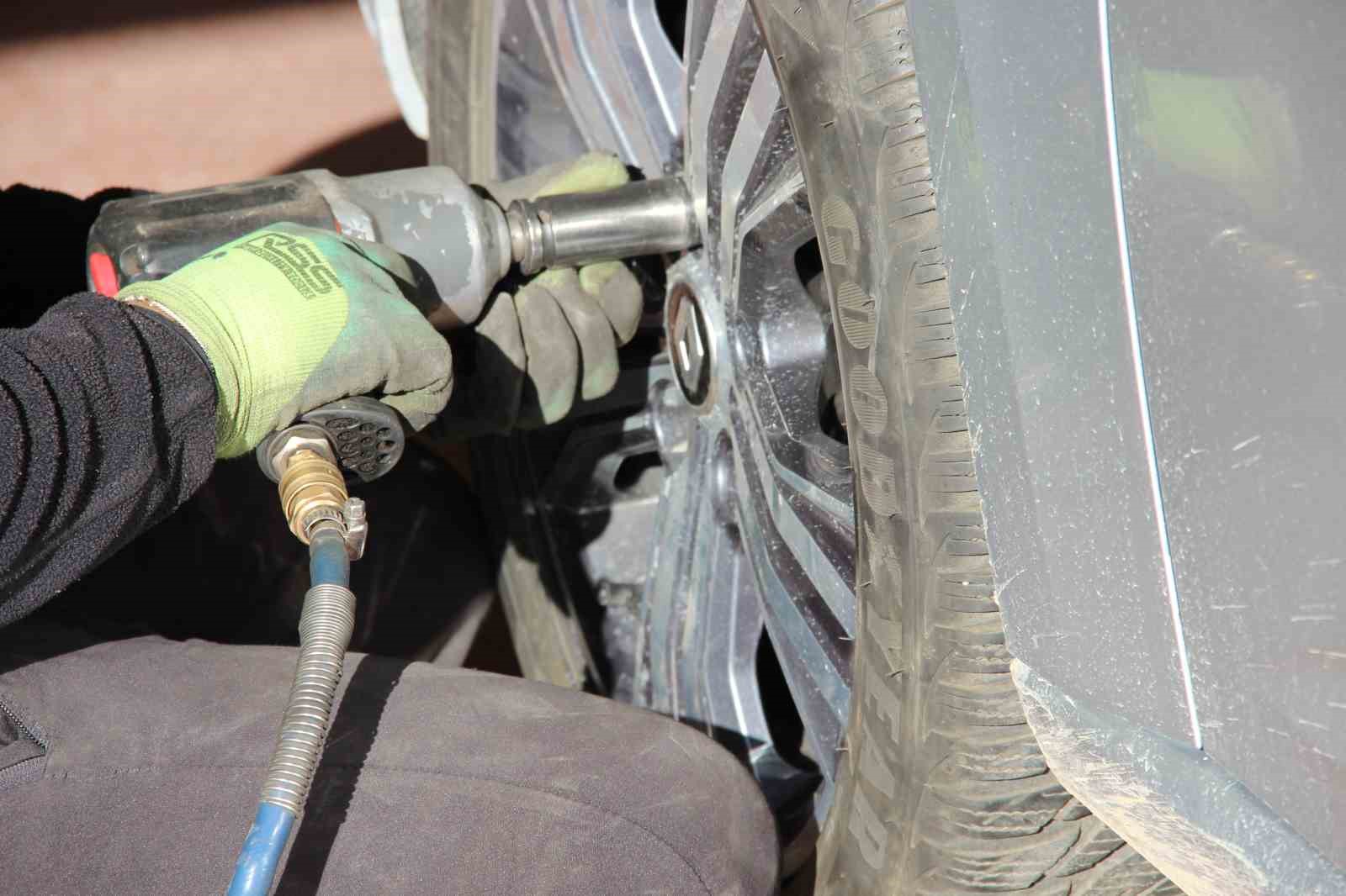 lastikcilerin-kis-lastigi-mesaisi-erken-basladi