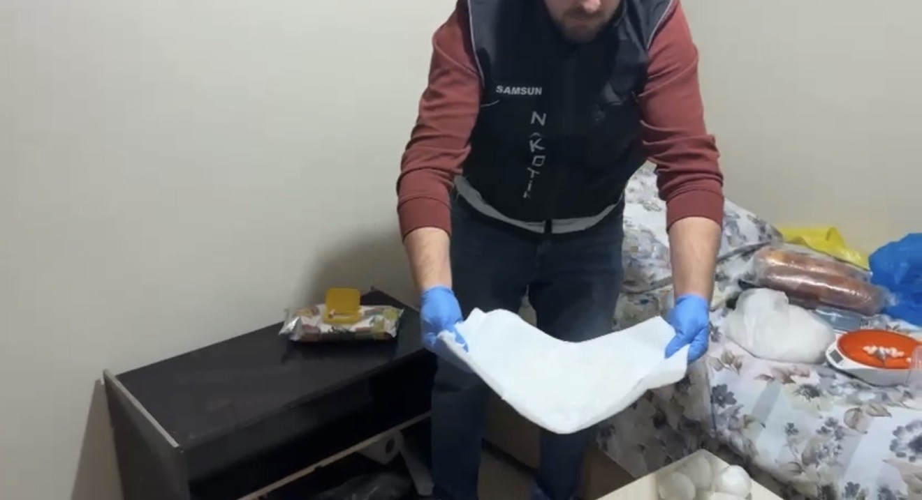 narkotik-polisi-zula-evlerini-cokertti