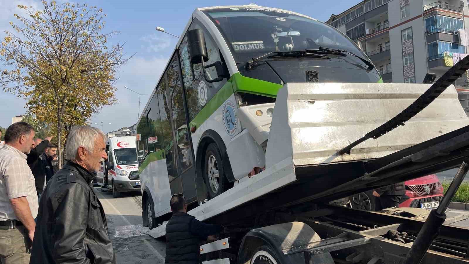 orduda-dolmus-ciple-carpisti-13-yarali