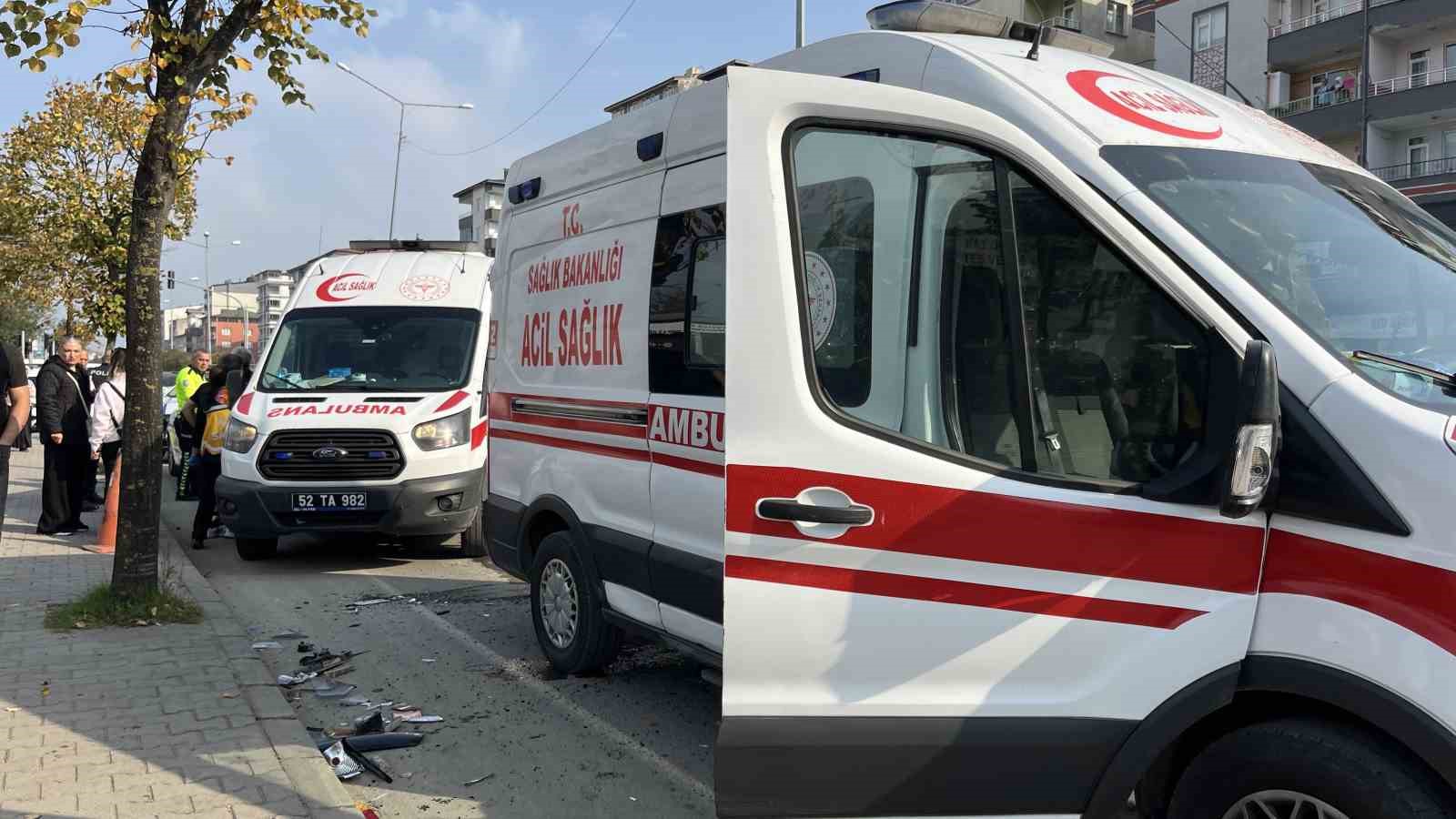 orduda-dolmus-ciple-carpisti-13-yarali