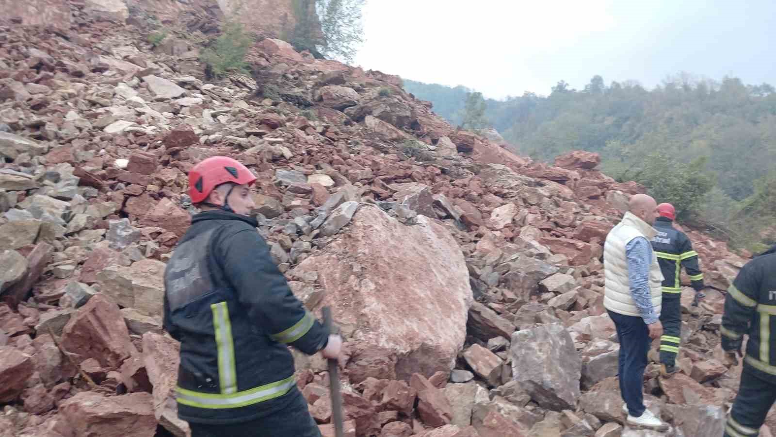 orduda-tas-ocaginda-gocuk-2-kisi-enkaz-altinda-kaldi