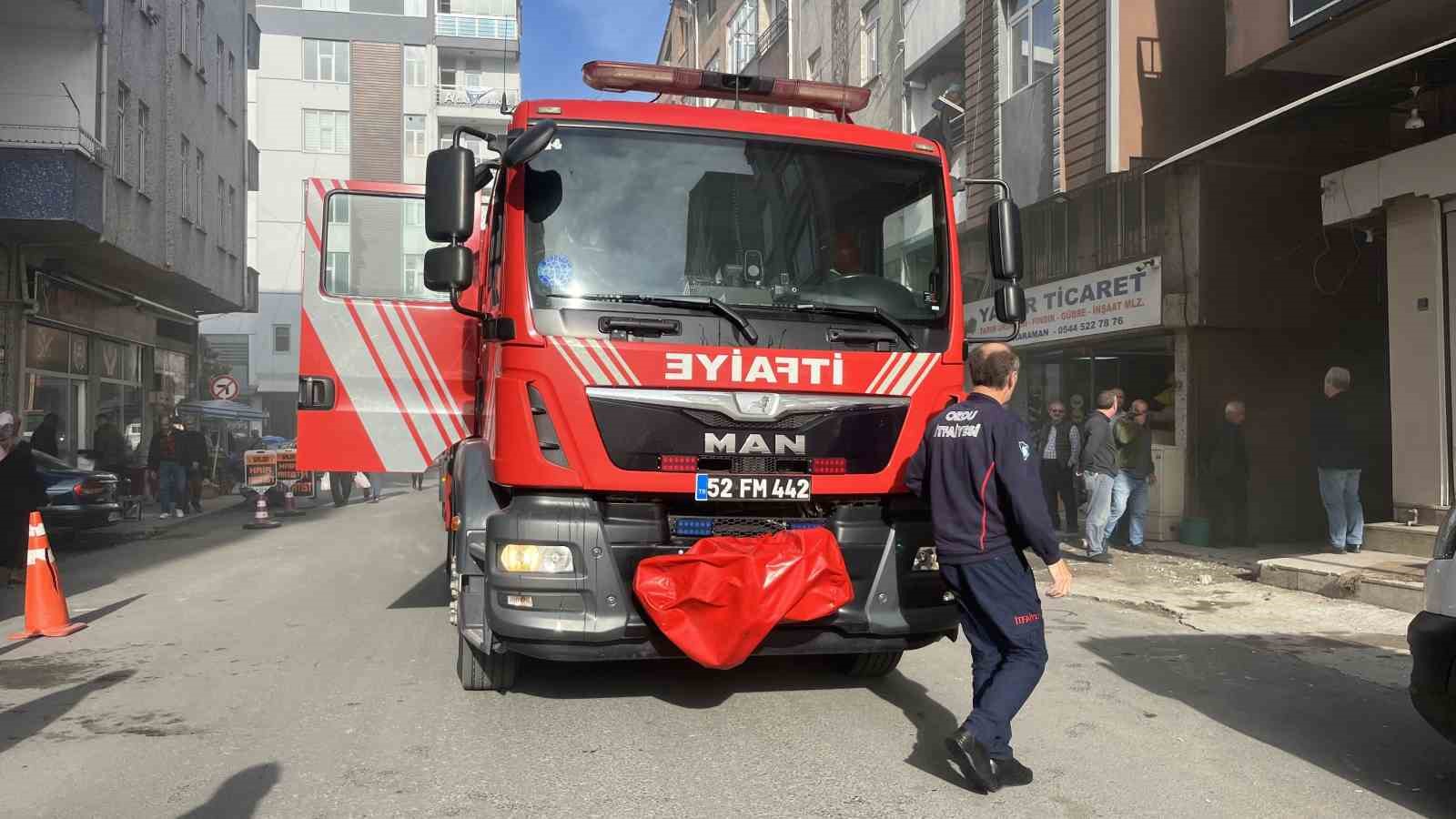 orduda-yogun-duman-itfaiye-ekiplerini-harekete-gecirdi