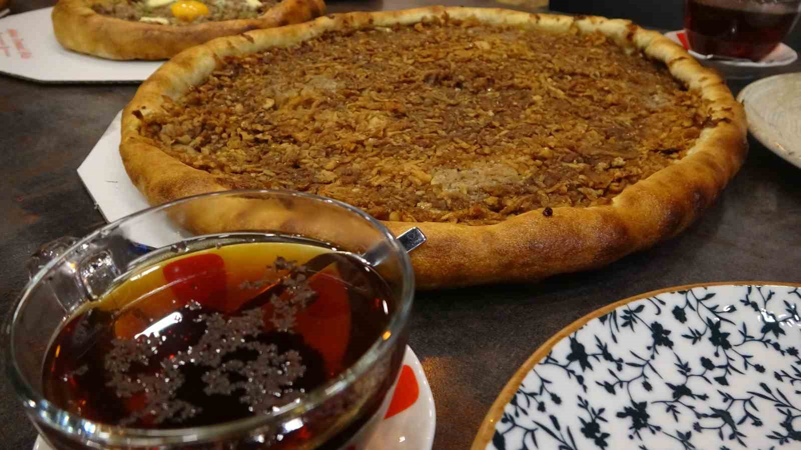 pidenin-bu-kez-elmalisini-yaptilar