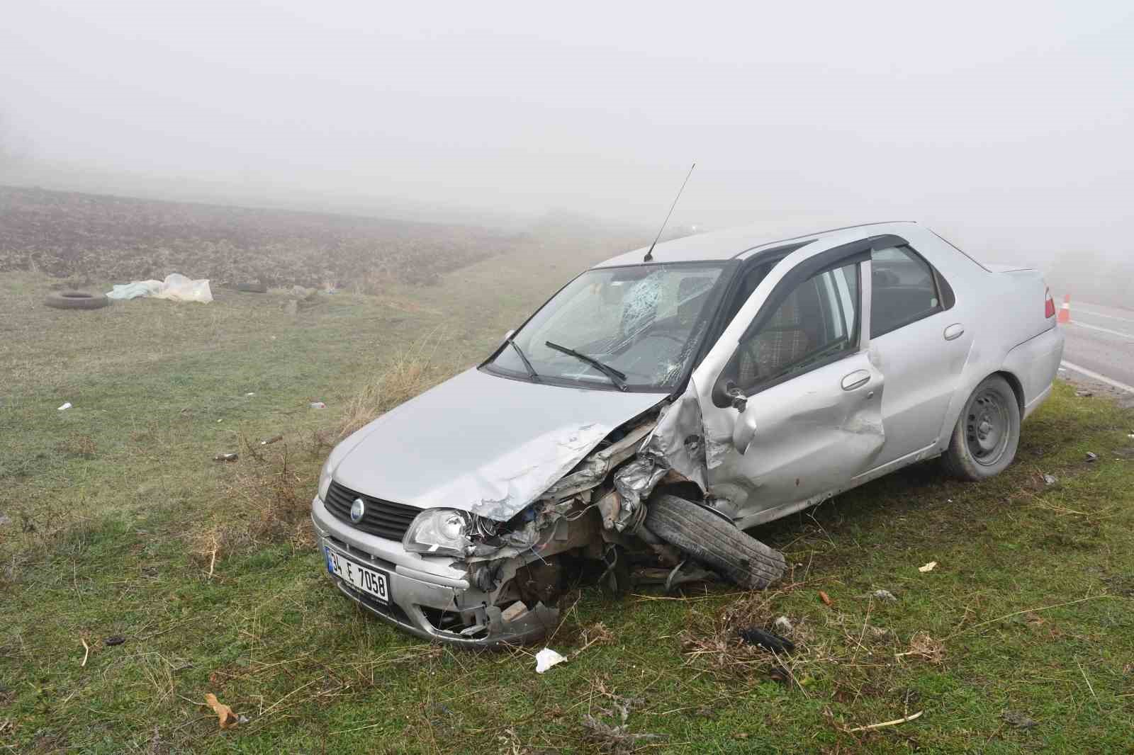 samsunda-iki-otomobil-capisti-3-yarali