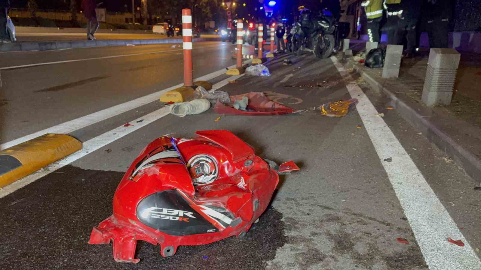 samsunda-motosiklet-yayaya-carpti-3-kisi-agir-yaralandi