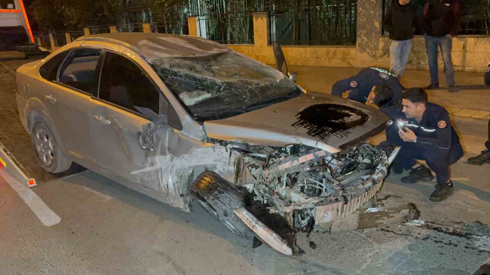 samsunda-otomobil-takla-atti-1-yarali