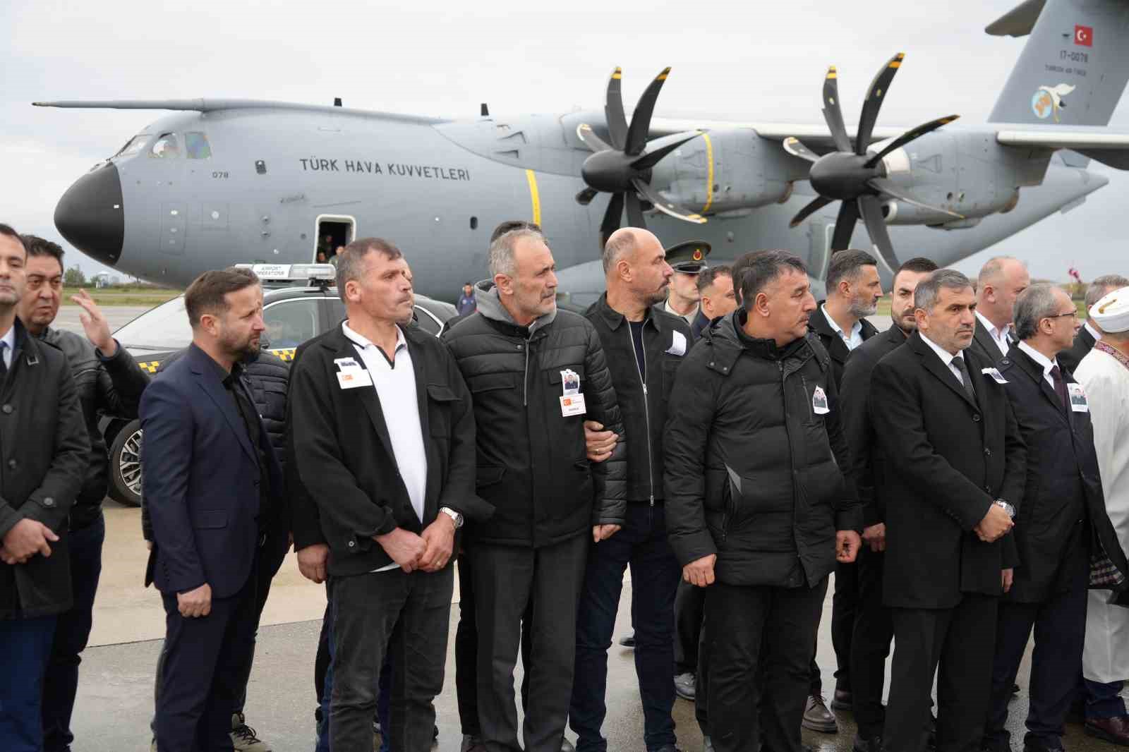 sehit-altiokun-cenazesi-samsuna-getirildi