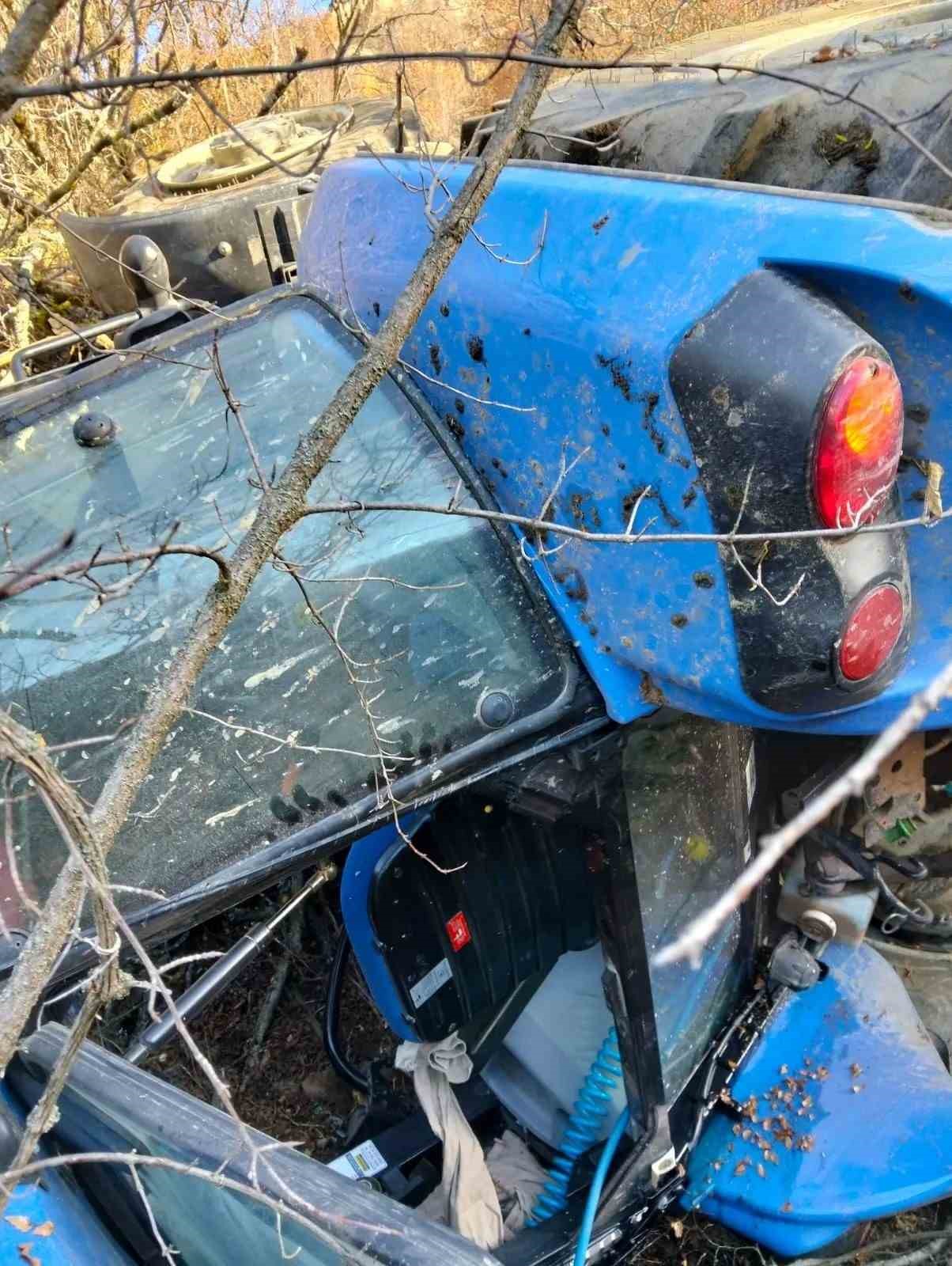 sinopta-traktor-kazasi-3-yarali