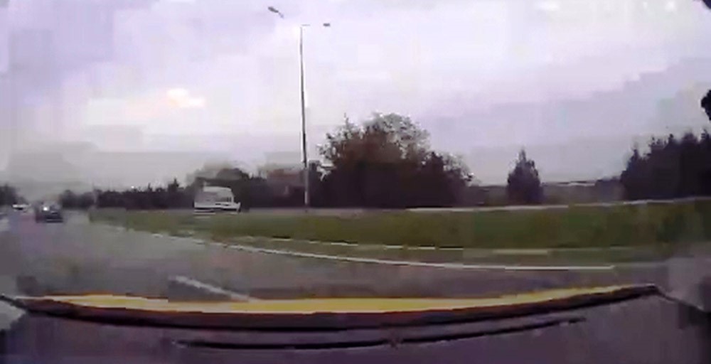 taksi-soforu-6-kisinin-canini-ustaca-manevrayla-kurtardi-o-anlar-kamerada