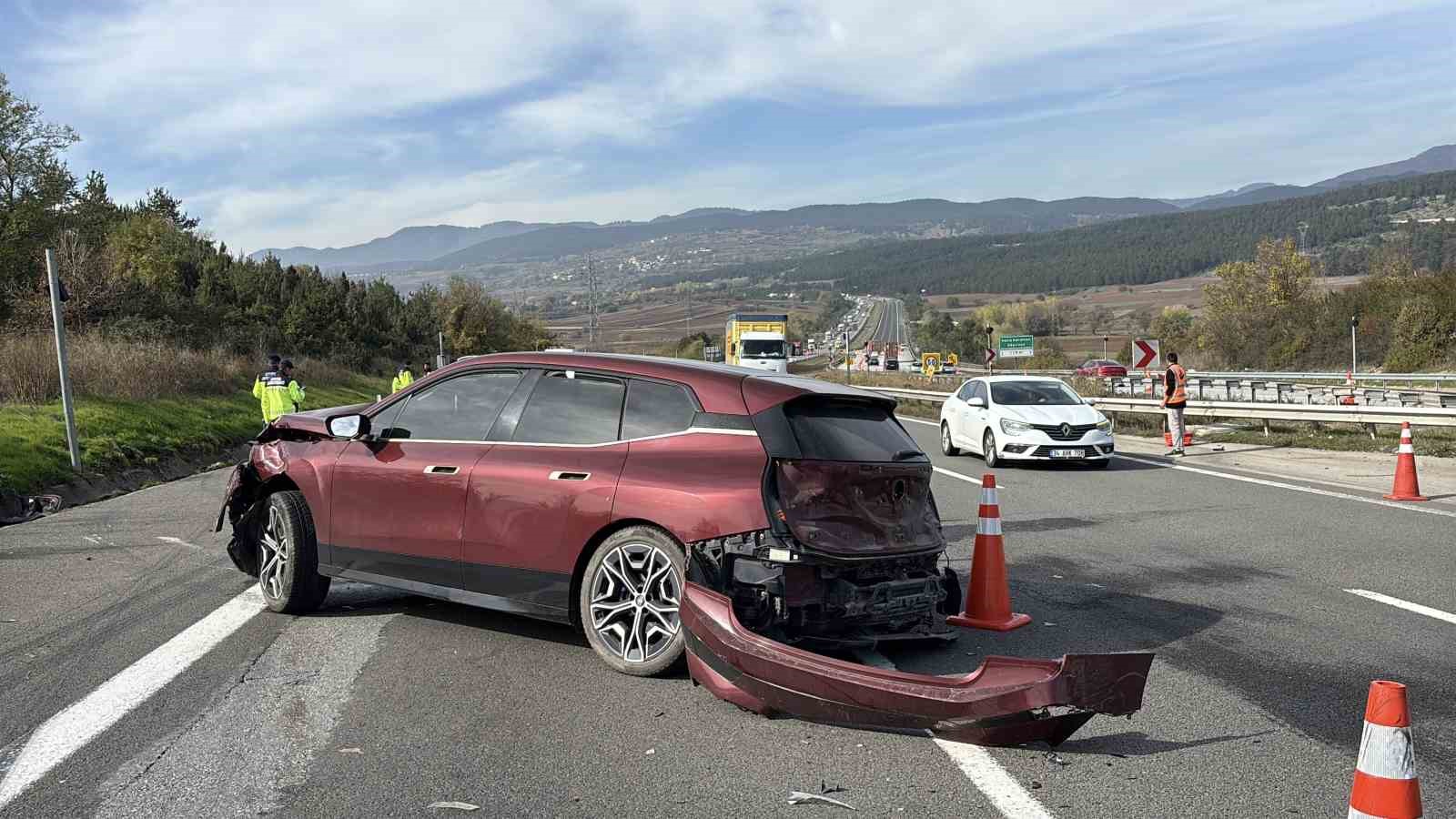 temin-bolu-gecisinde-feci-kaza-1-olu-4-yarali